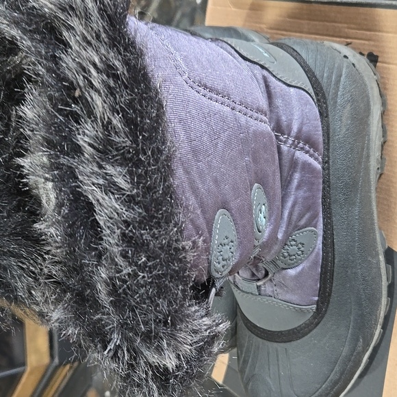 Women's Kamik Charcoal Fur-Lined Winter Boots - Picture 4 of 7